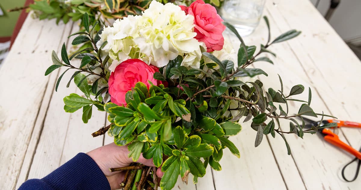 A DIY Valentines Day Bouquet 1200x6308