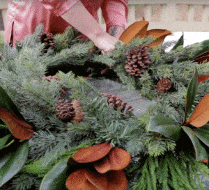 Carmen wreath with short pine needles and green and brown foliage